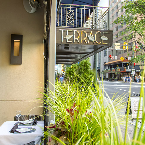 Historic Hotel With Cool Downtown Style in Atlanta