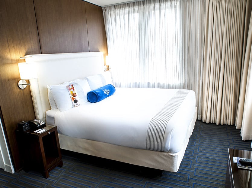 Loews Atlanta Hotel: A Perfect Staycation - Atlanta Lifestyle Blogger |  Karisma Ray
